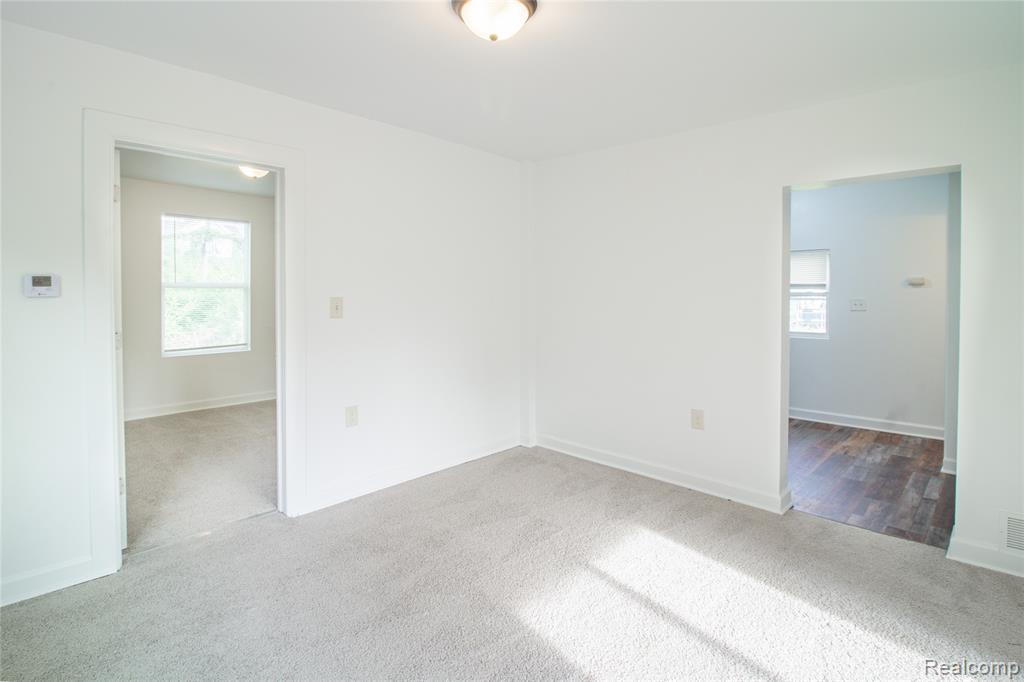 18844 Syracuse Street, Detroit, MI 48234 — Photo 10