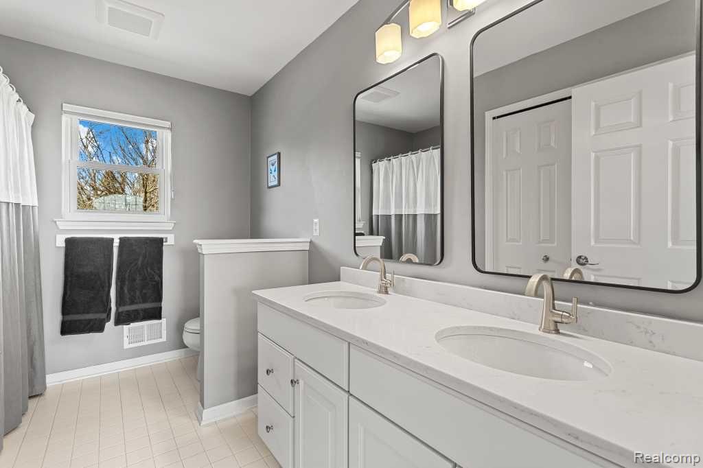 6082 VINEYARD Avenue, Ann Arbor, MI 48108 — Photo 31
