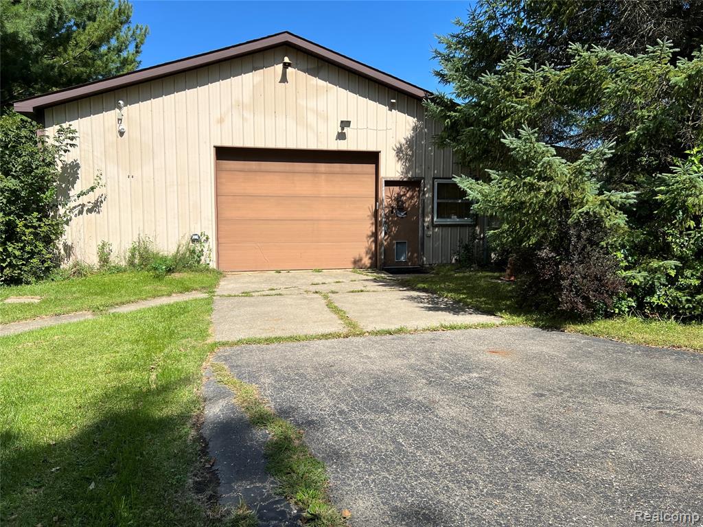 4480 W Frances Road, Clio, MI 48420 — Photo 31