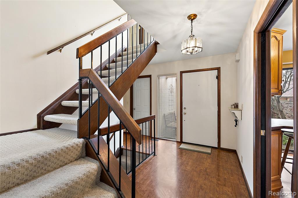 23243 Farmington Road, Farmington, MI 48336 — Photo 2