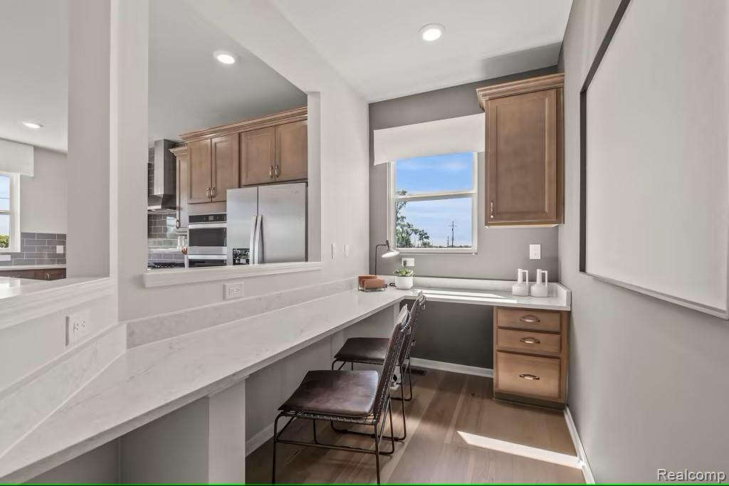 30105 Norway Drive, New Hudson, MI, 48165