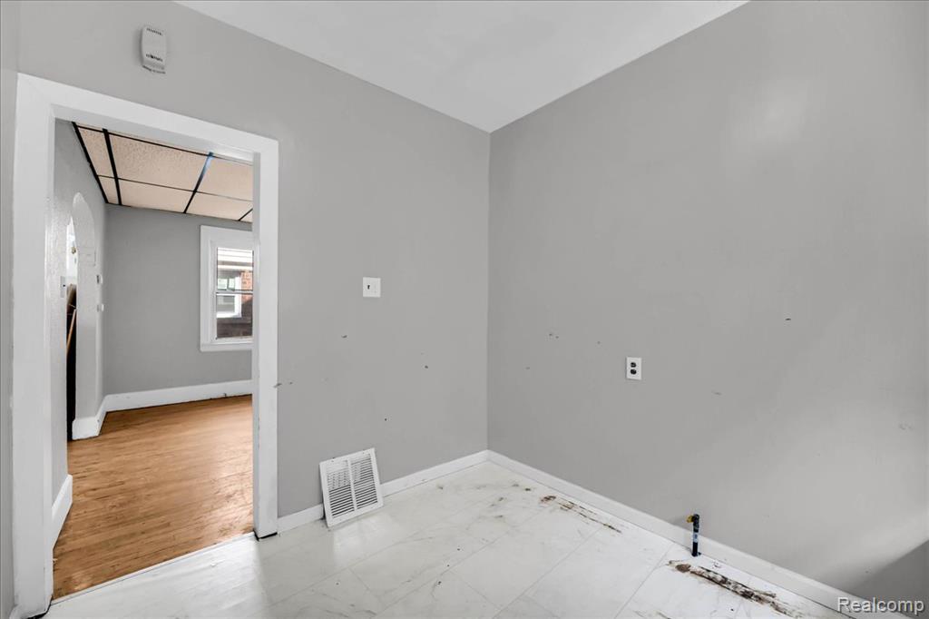 14888 Mendota Street, Detroit, MI 48238 — Photo 12