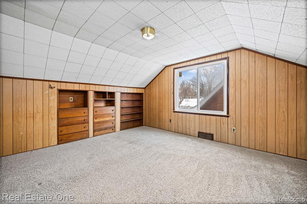 20688 Fleetwood Drive, Harper Woods, MI 48225 — Photo 26
