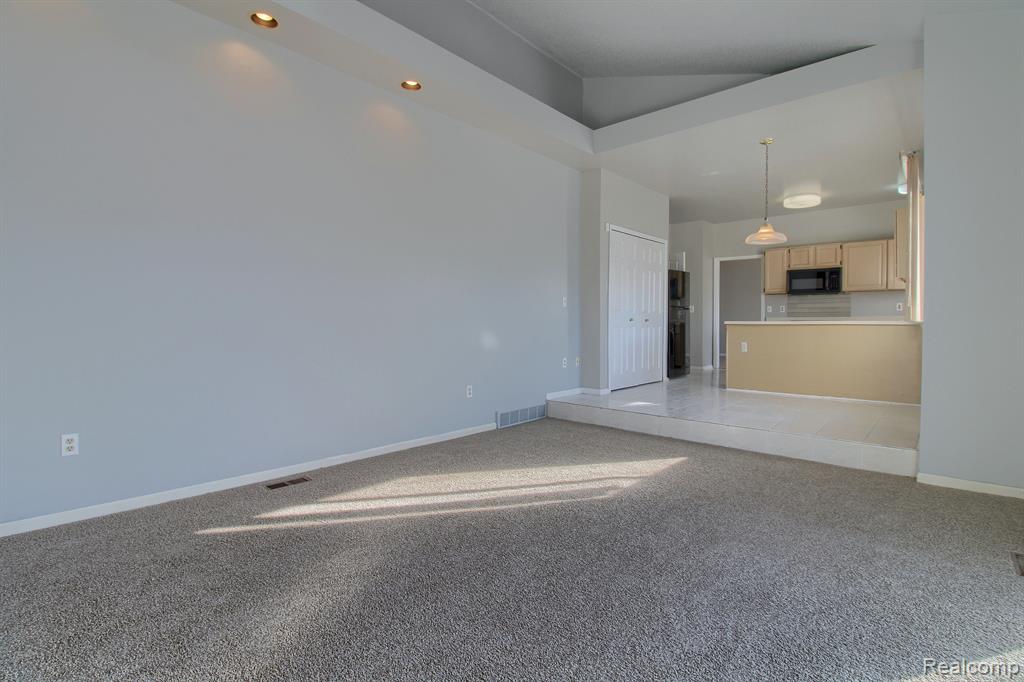 571 NEW TOWN Street W, Detroit, MI 48215 — Photo 16