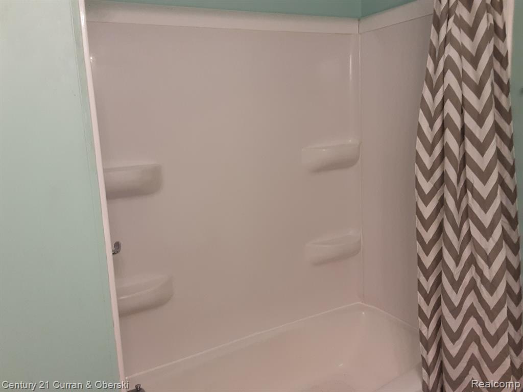 41279 S WOODBURY GREEN Drive, Belleville, MI 48111 — Photo 30