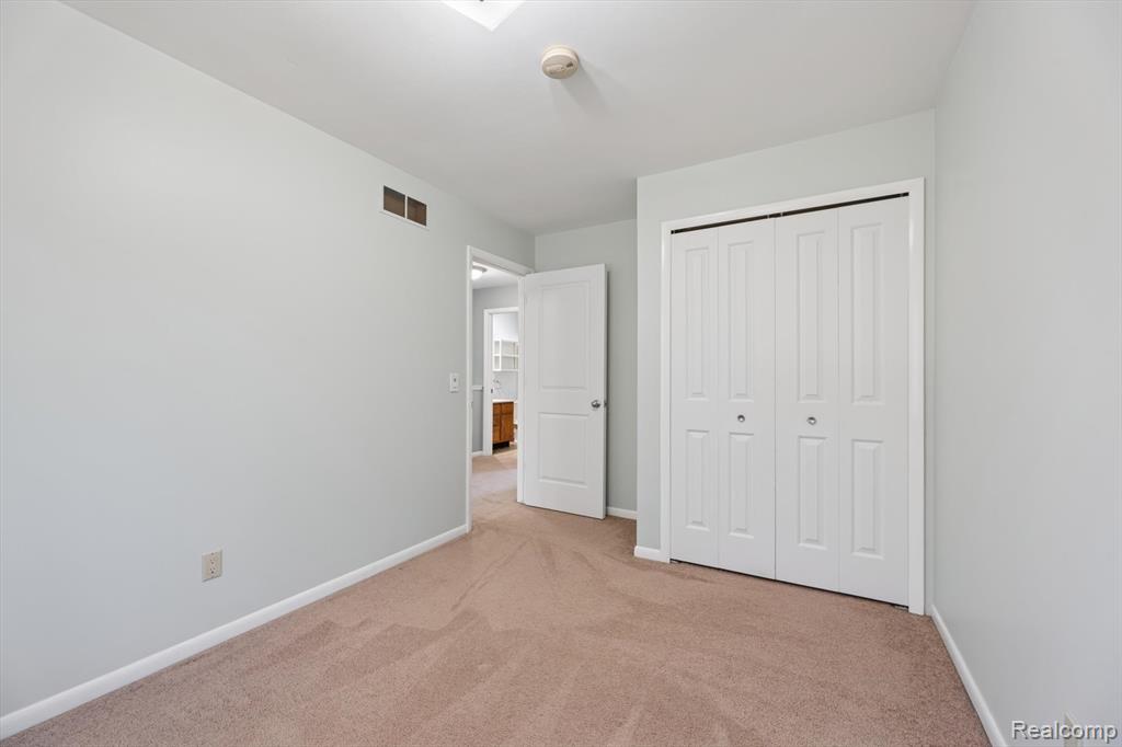 18777 Martinsville Road, Belleville, MI 48111 — Photo 25