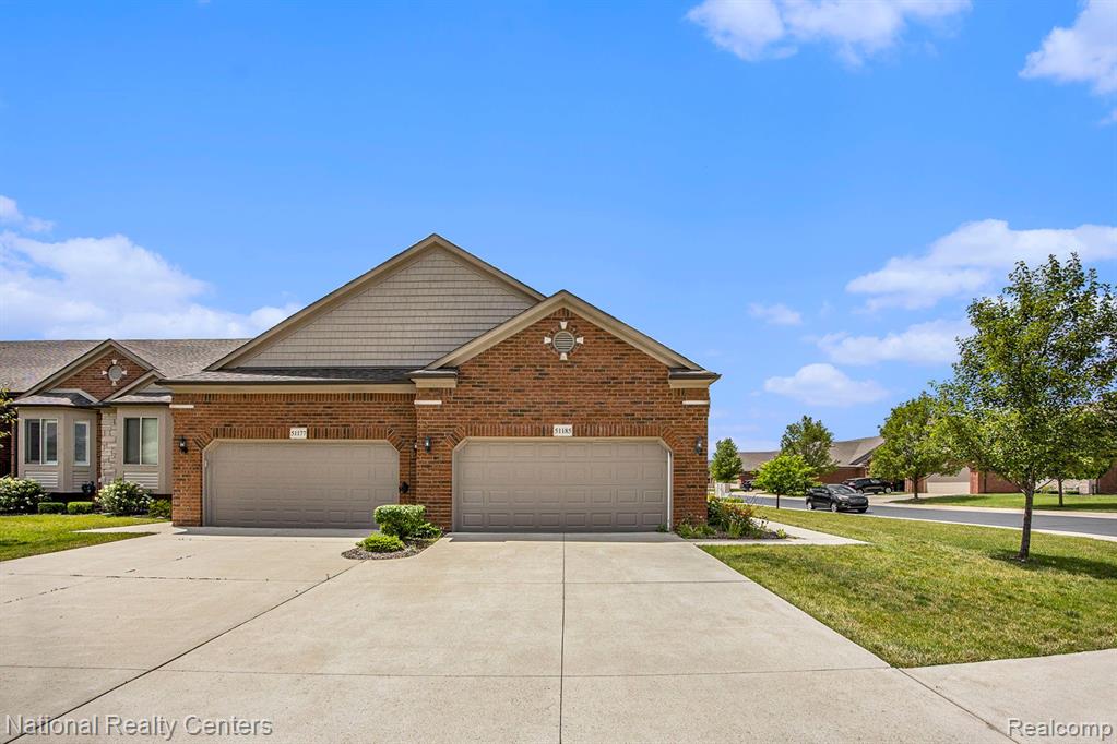 51185 DUNSTON Lane, Chesterfield, MI — Photo 17