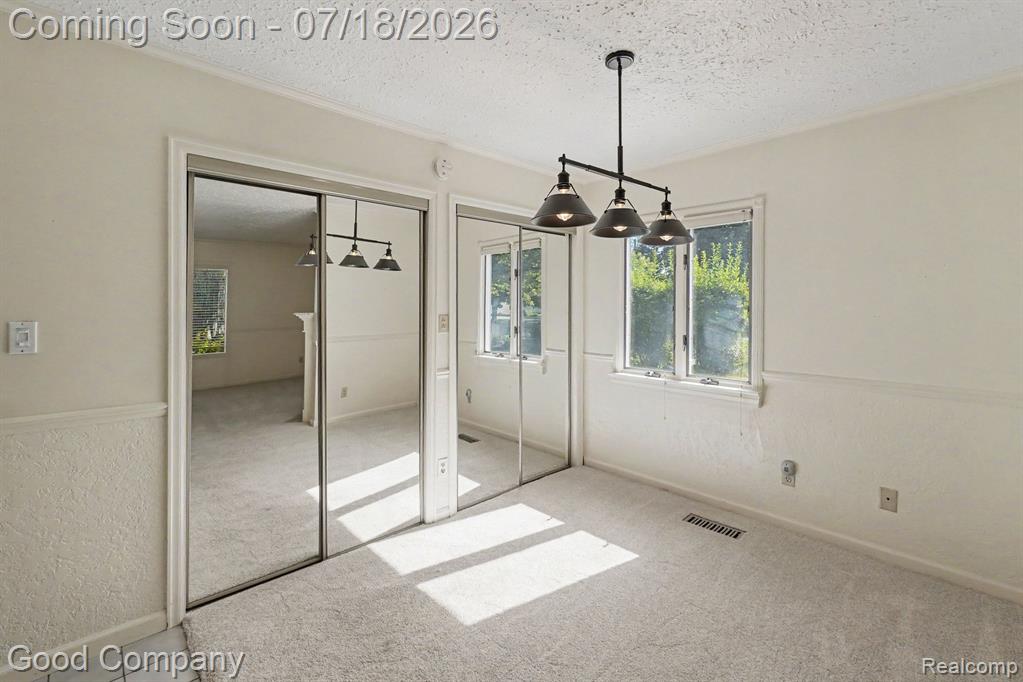6284 Woodsdale Drive, Grand Blanc, MI 48439 — Photo 9