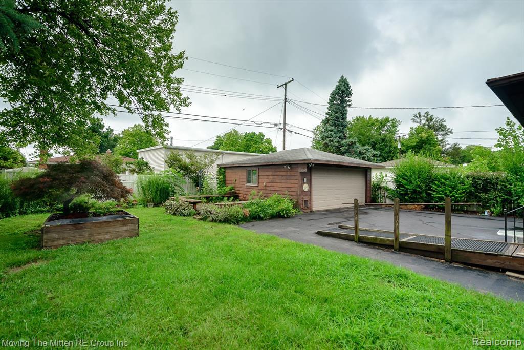 1200 GEORGINA Drive, Ypsilanti, MI 48198 — Photo 2
