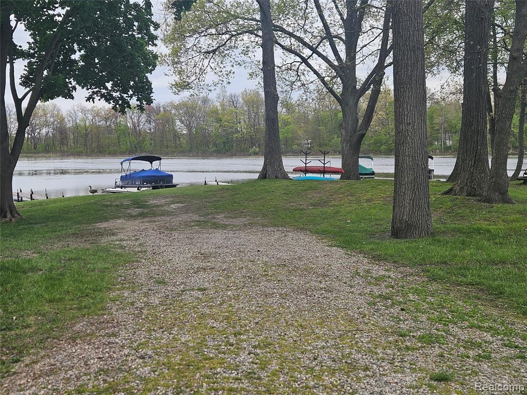 1210 Bay Ridge, Highland, MI 48356 — Photo 19
