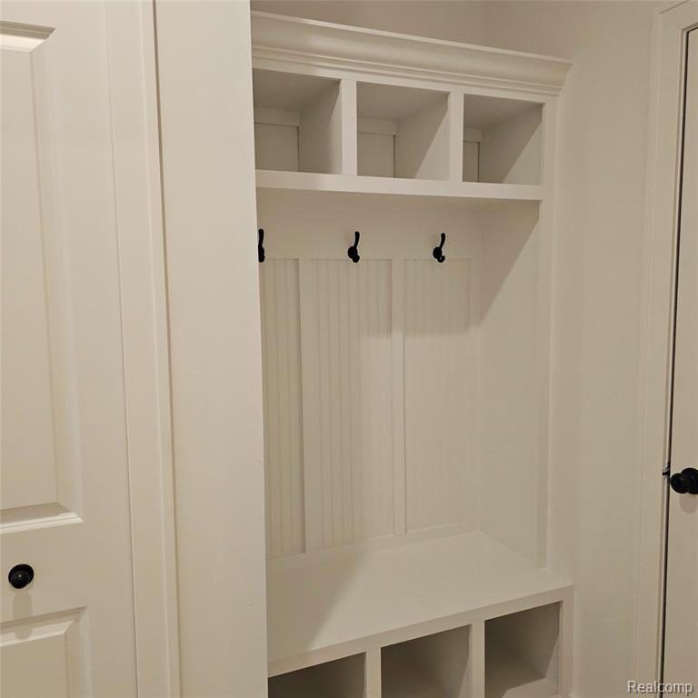 50606 MISTWOOD Drive, Macomb, MI 48042 — Photo 11