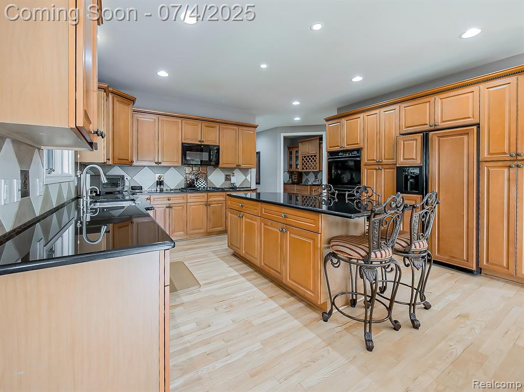 926 Majestic, Rochester Hills, MI 48306 — Photo 4