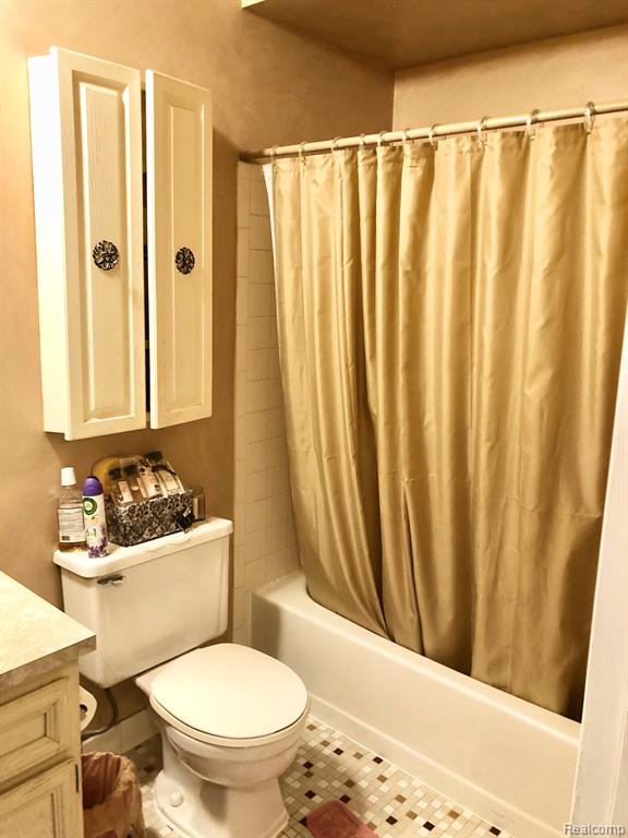 8681 Tucson Court, Warren, MI 48093 — Photo 23