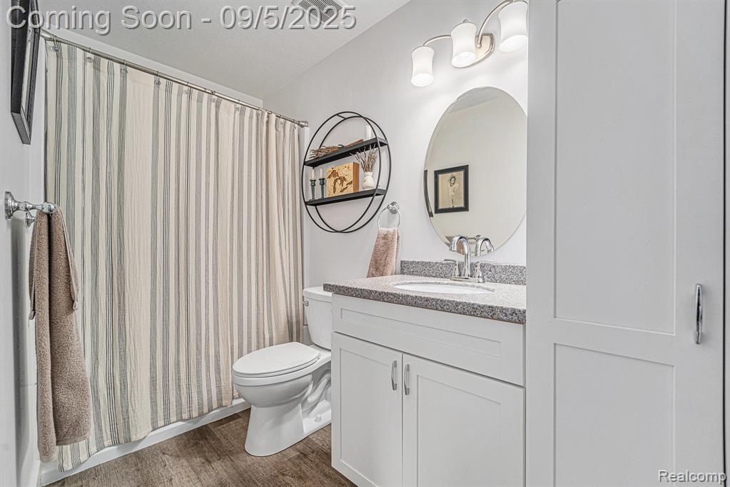 13465 Neely Street, Gibraltar, MI — Photo 13