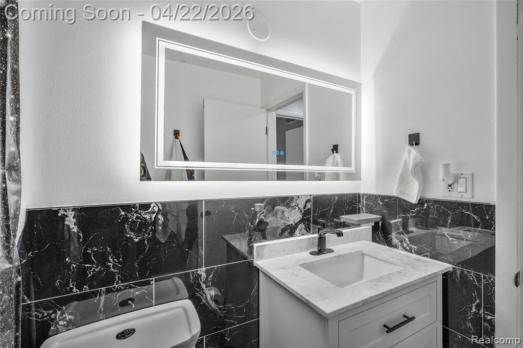 5845 Centralia Street, Dearborn Heights, MI 48127 — Photo 18