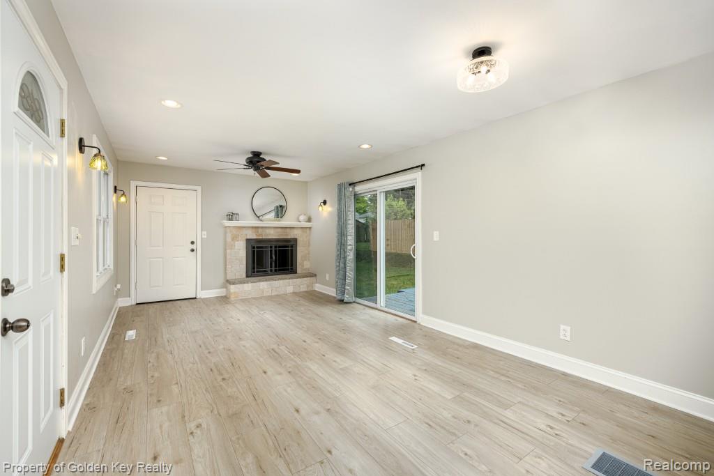 609 W Crane Street, Howell, MI 48843 — Photo 13