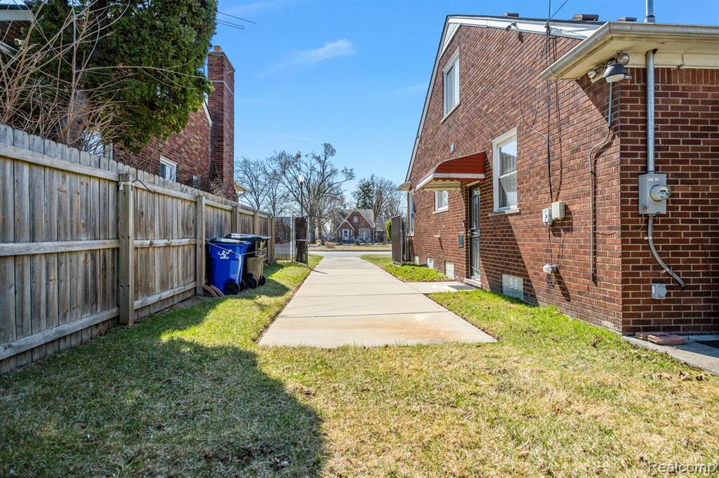 4279 E OUTER Drive, Detroit, MI 48234 — Photo 4