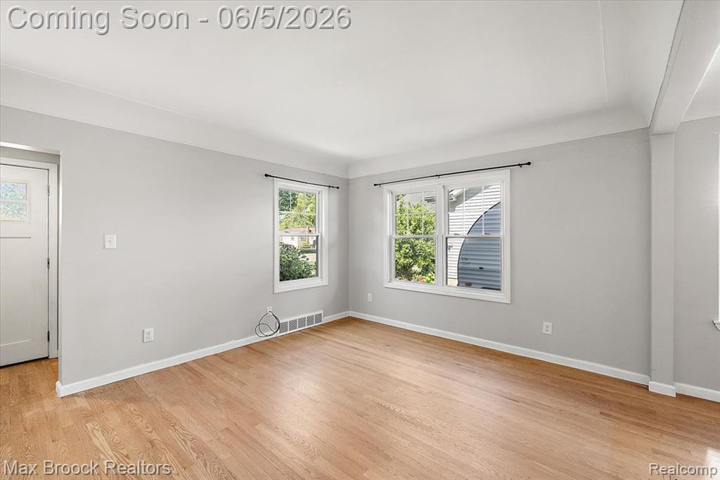 6431 Prairie Lawn, Waterford, MI 48329 — Photo 16
