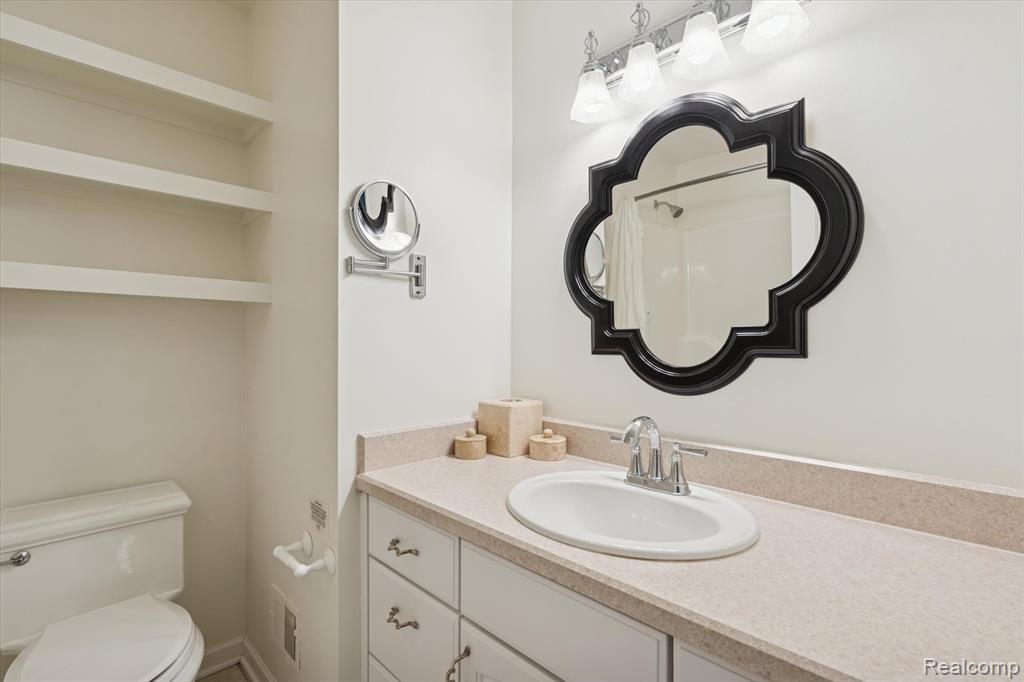 5203 N Bancroft, Bancroft, MI 48429 — Photo 45