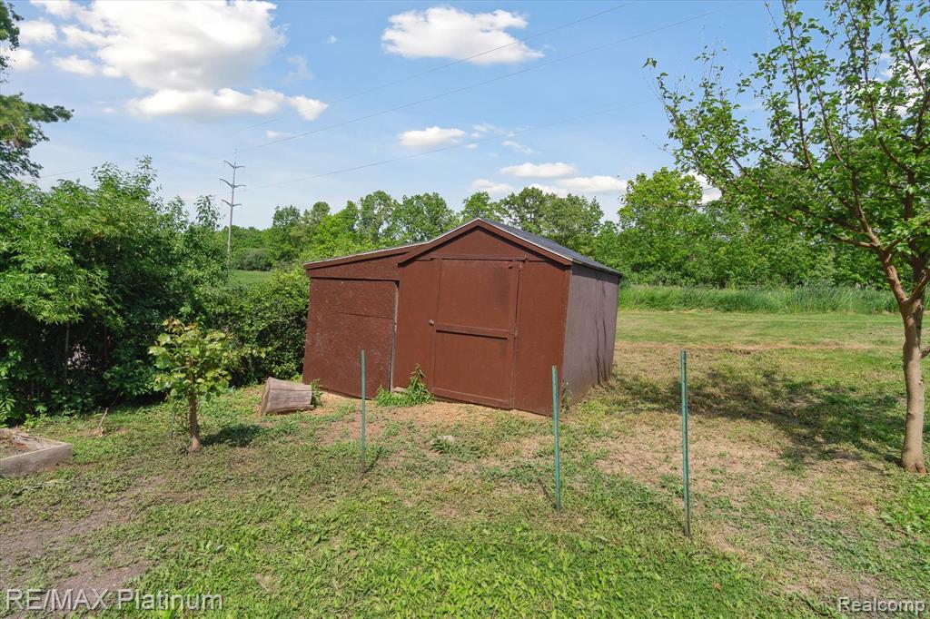 7353 GREEN VALLEY Drive, Grand Blanc, MI 48439 — Photo 46