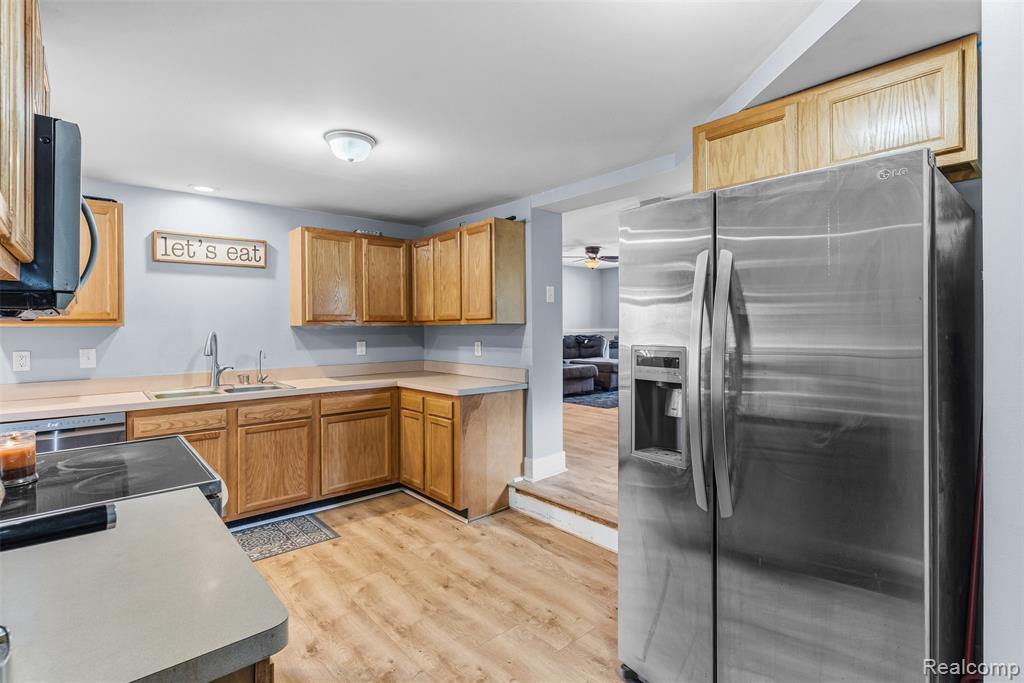 5710 Lake Grove Drive, White Lake, MI 48383 — Photo 16