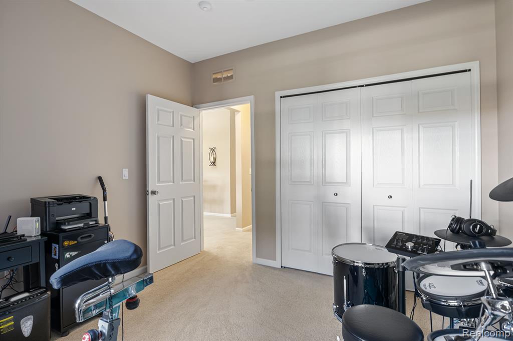 3951 CORNERSTONE Drive, 165, Canton, MI 48188 — Photo 8