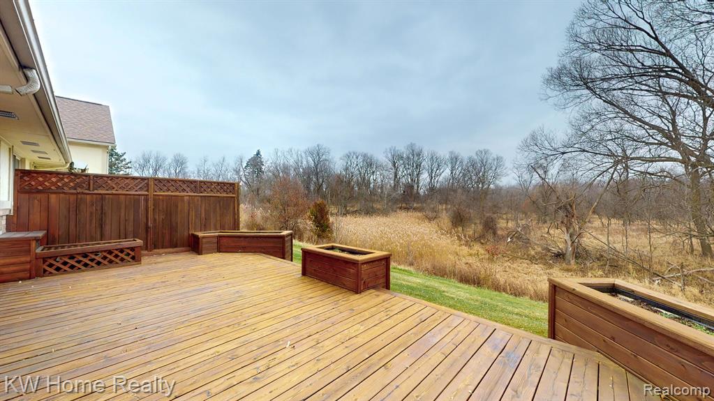 43516 RIVERBEND Boulevard, Clinton Twp, MI 48038 — Photo 11