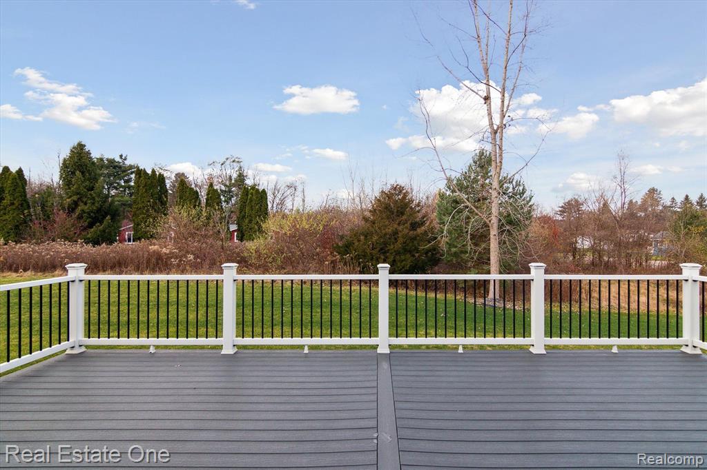 603 BRAXWOOD Place, Milford, MI 48381 — Photo 49