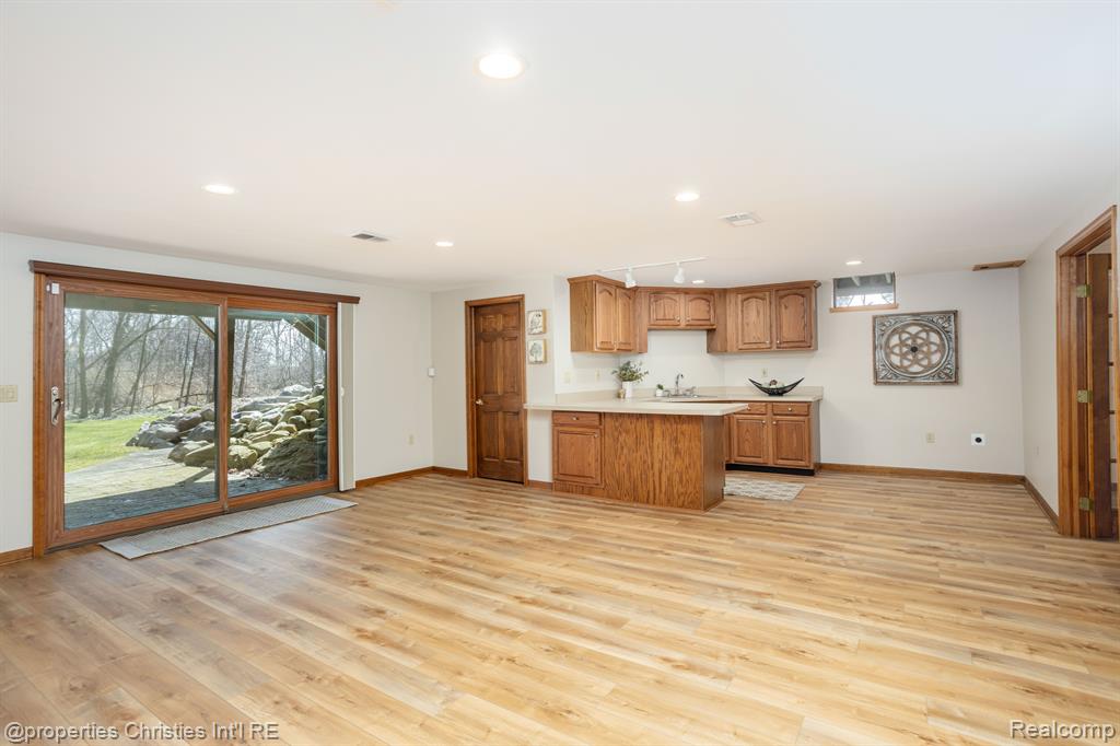 9293 BROOKVILLE Road, Plymouth, MI 48170 — Photo 41