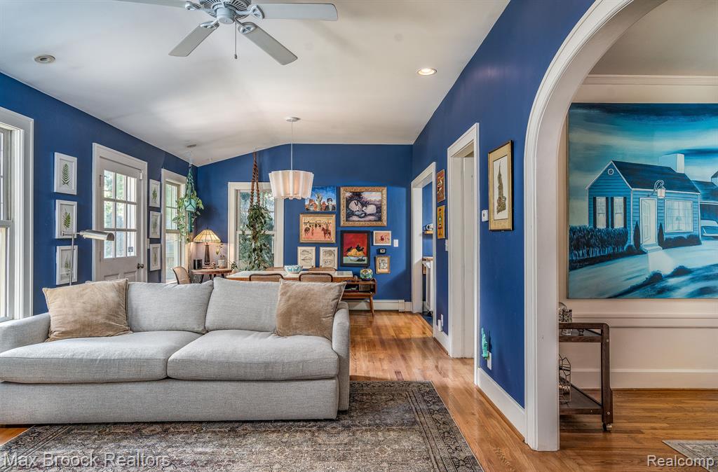 9 WOODSIDE PARK Boulevard, Pleasant Ridge, MI — Photo 13