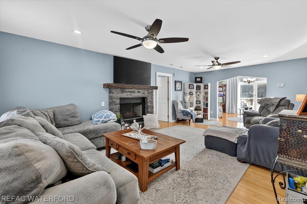 12687 Scott Road, Davisburg, MI 48350 — Photo 9