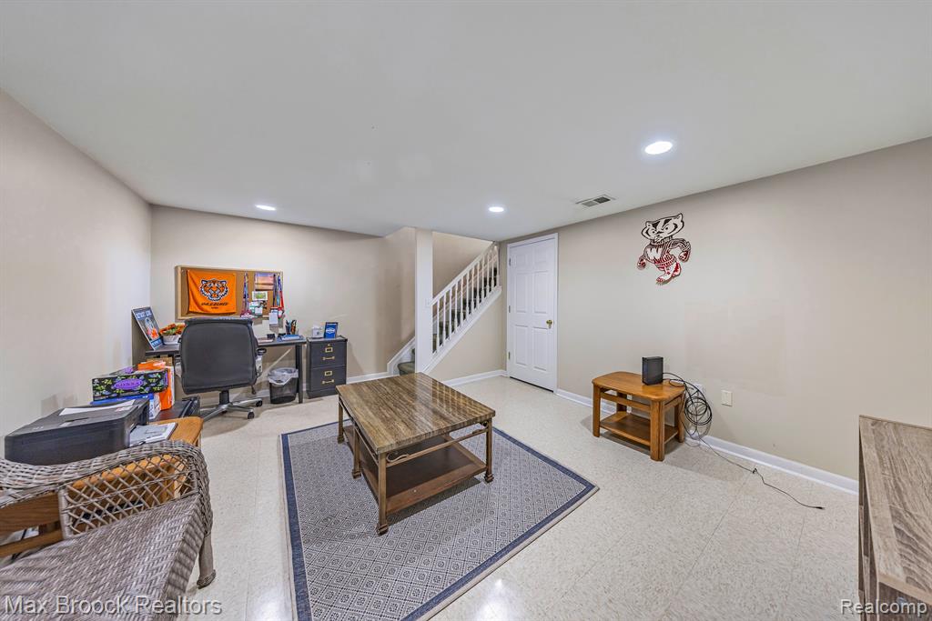 4822 MANSFIELD Avenue, Royal Oak, MI 48073 — Photo 22