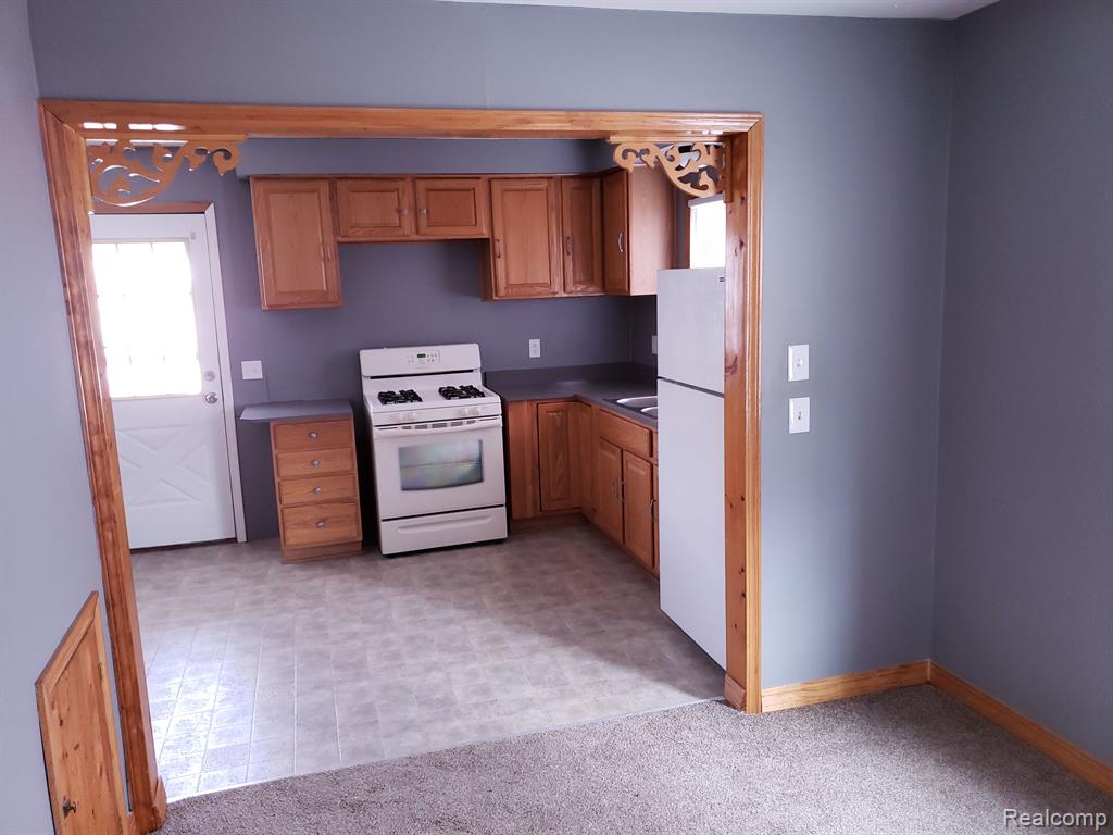 6849 LOZIER Avenue, Warren, MI 48091 — Photo 9