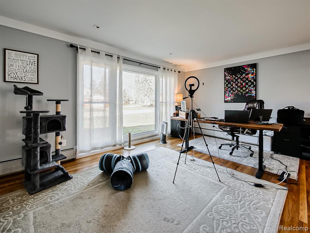 15958 Shadyside Drive, Livonia, MI, 48154