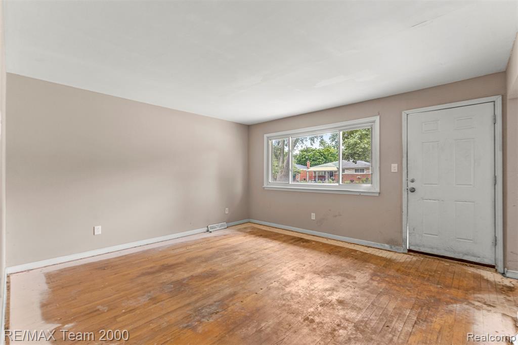 6924 Fellrath Street, Taylor, MI 48180 — Photo 4
