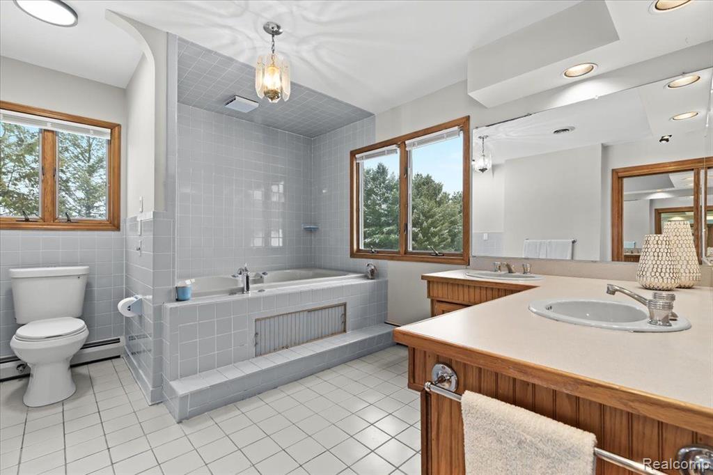 1415 ROSE CENTER Road, Fenton, MI 48430 — Photo 24