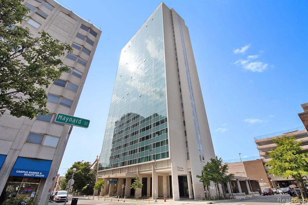 555 E William Street, 5J, Ann Arbor, MI 48104 — front exterior