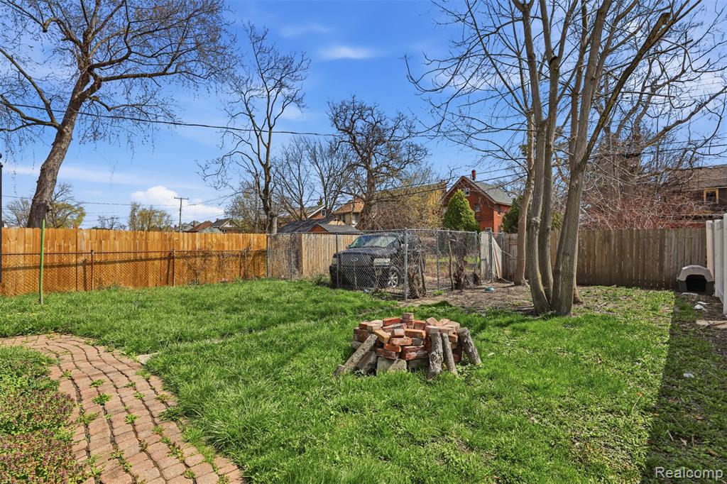 839 Webb Street, Detroit, MI 48202 — Photo 39