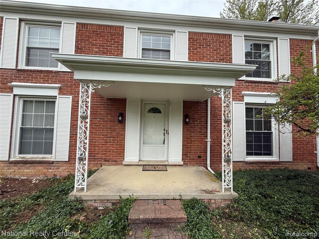 5888 Red Coat Lane, West Bloomfield, MI — Photo 5