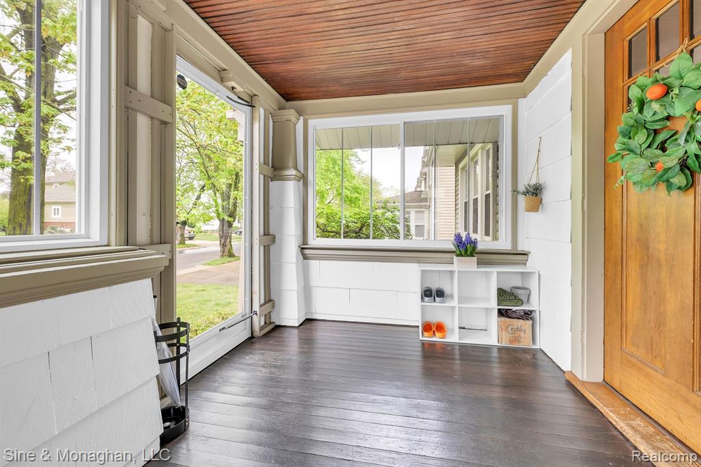 424 W Hudson Avenue, Royal Oak, MI 48067 — Photo 7