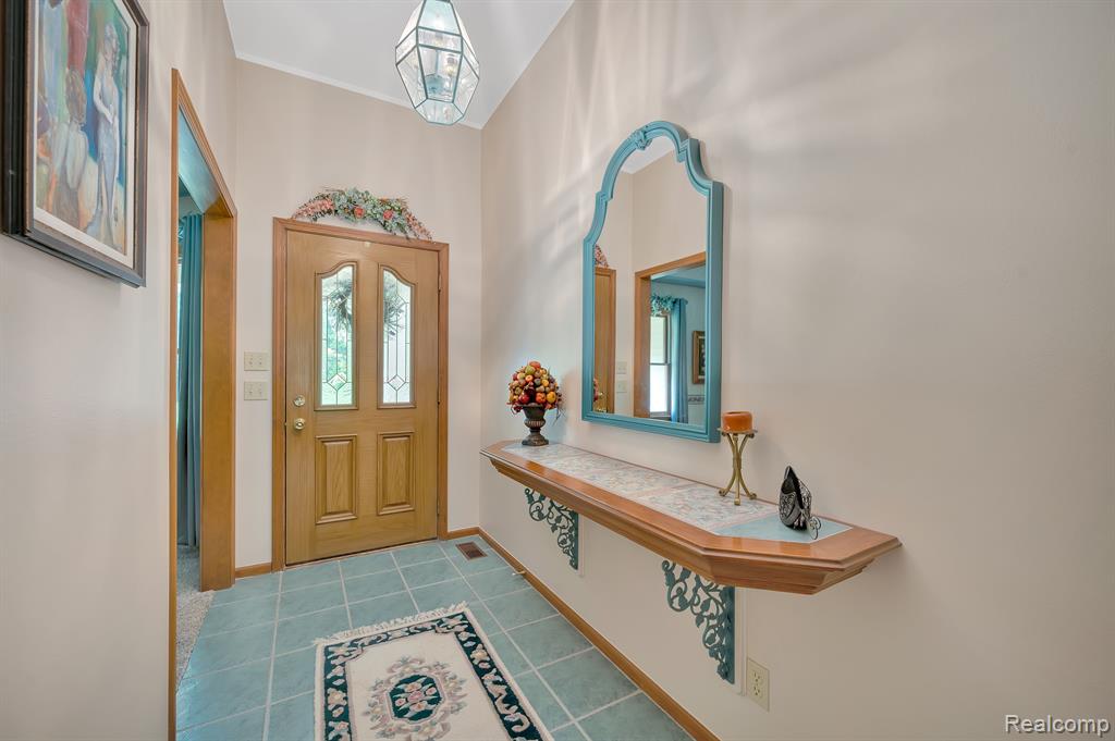 1426 Rillview Court, Metamora, MI 48455 — Photo 9