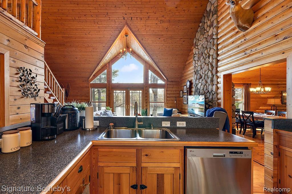 7699 MINNICK Road, Harbor Beach, MI 48441 — Photo 11