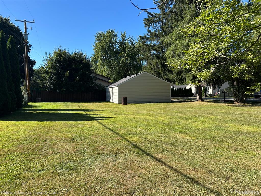 9150 Butternut Road, Whitmore Lake, MI 48189 — Photo 5