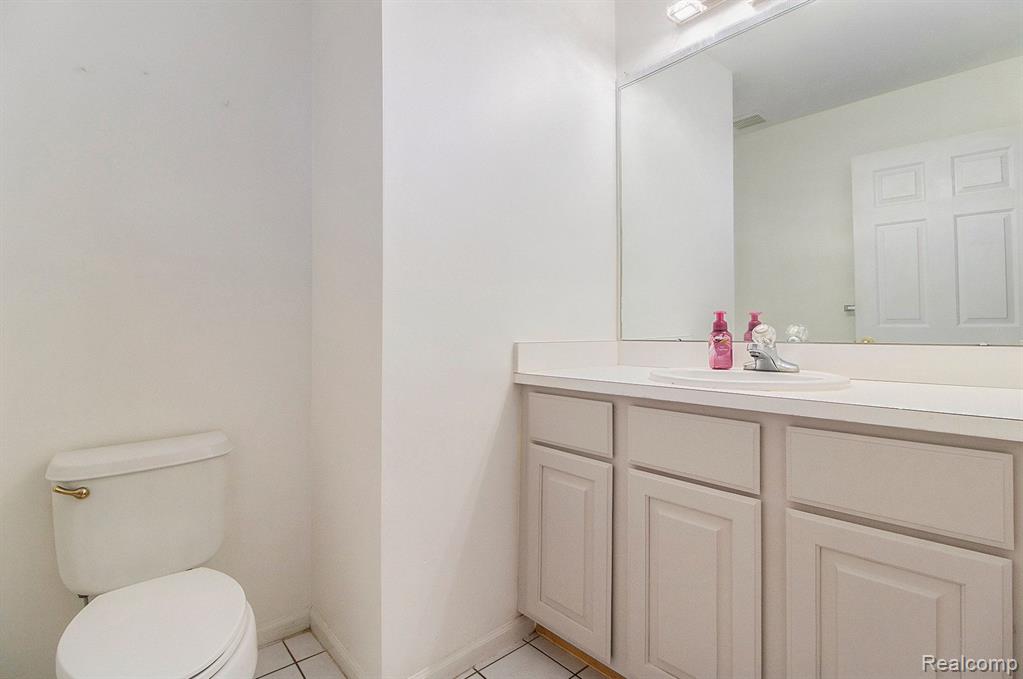 42989 BROOKSTONE Drive, Novi, MI — Photo 9