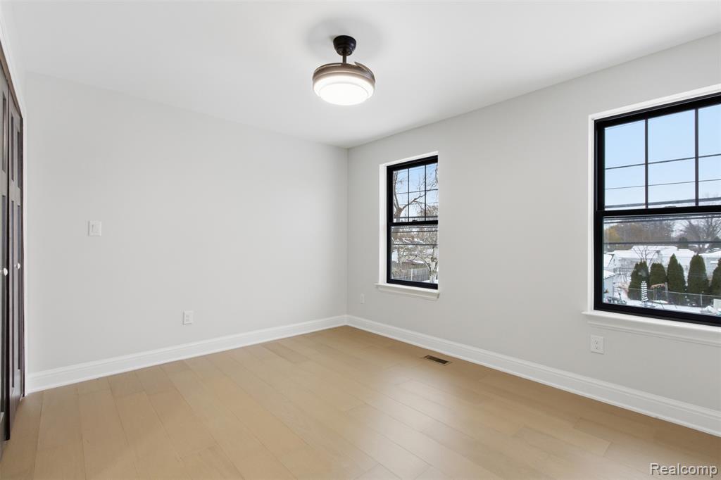 23708 Lexington Avenue, Eastpointe, MI 48021 — Photo 20