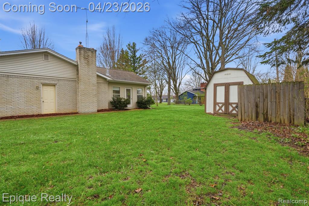 6236 McKenzie Drive, Flint, MI 48507 — Photo 24