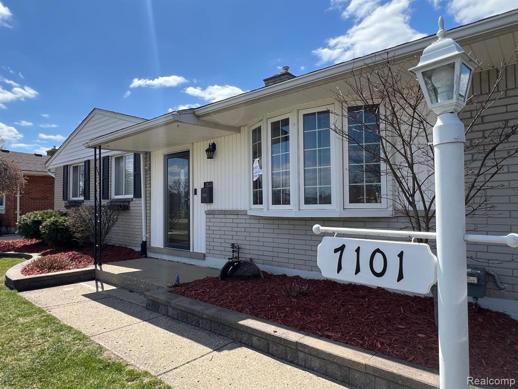 7101 N WILDWOOD Street, Westland, MI — Photo 51