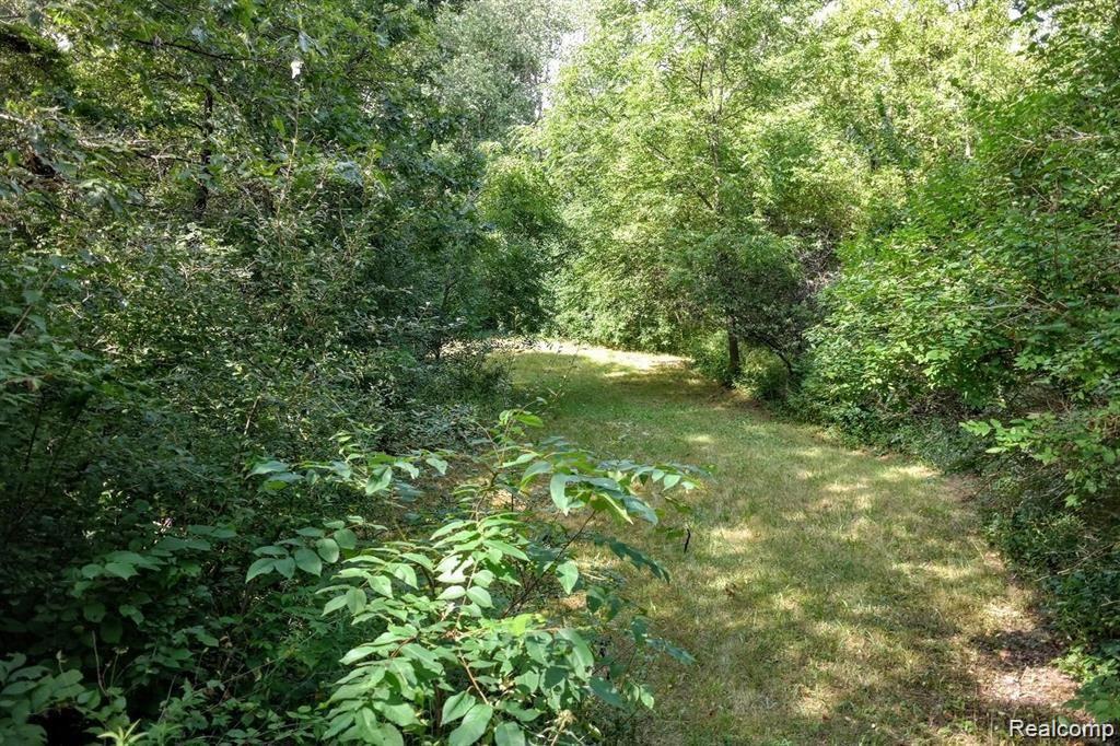 9240 JAMES RICHARD Drive, Goodrich Vlg, MI — Photo 34