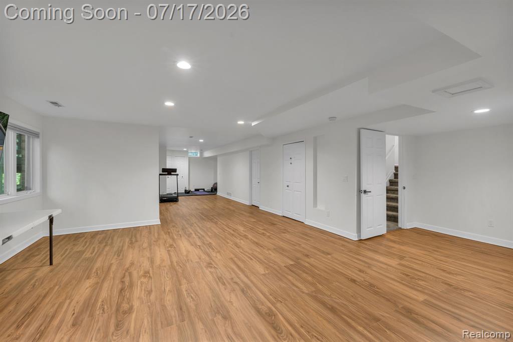 6081 Beachwood Drive, West Bloomfield, MI 48324 — Photo 52