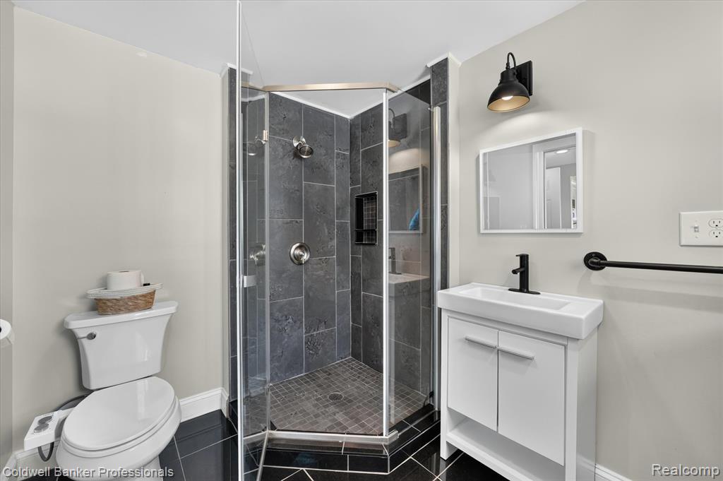 43 Hartley Street, Lapeer, MI 48446 — Photo 5